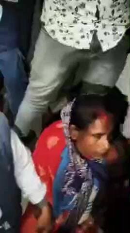 पांकी: सतबरवा रबदा की अर्द्धविक्षिप्त महिला को आसेहार में बच्चा चोर बताकर पीटा, पुलिस ने बचाकर परिजनों को सौंपा