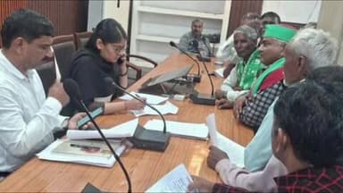 किरावली: किरावली में समाधान दिवस में 48 फरियादें अधिकारियों तक पहुंचीं