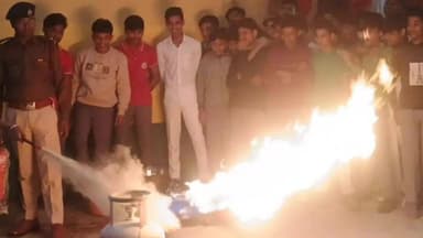 कुशेश्वर स्थान: कुशेश्वरस्थान के ग्यासपुर स्कूल में अग्नि सुरक्षा मॉक ड्रिल