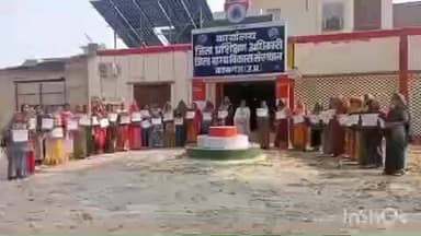 कासगंज: कासगंज में प्रशिक्षण केंद्र में सहायता समूह बुककीपर मॉडल युग ज़ीरो टू का तीन दिवसीय प्रशिक्षण कार्यक्रम सम्पन्न