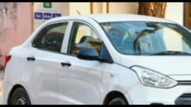 बिक्रमगंज: नोआंव गांव में उत्पाद विभाग ने नकली अंग्रेजी शराब बनाने वाली फैक्ट्री का भंडाफोड़ किया