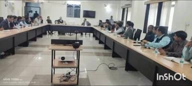 कासगंज: कासगंज में मेगा विधिक सहायता शिविर की तैयारी के लिए बैठक, जिला विधिक सेवा प्राधिकरण ने अधिकारियों संग की चर्चा