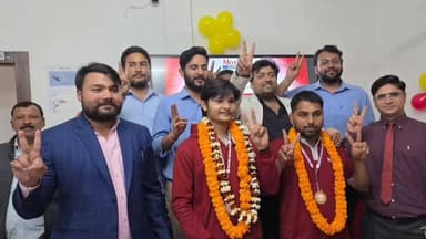 छोटा बैच बड़ा कमाल:#मोशन #एजुकेशन में मचाया #जनपद में धमाल
8 छात्रों में 6 जेईई-मेन में 2026 में हुए उत्तीर्ण, बाटी मिठ...