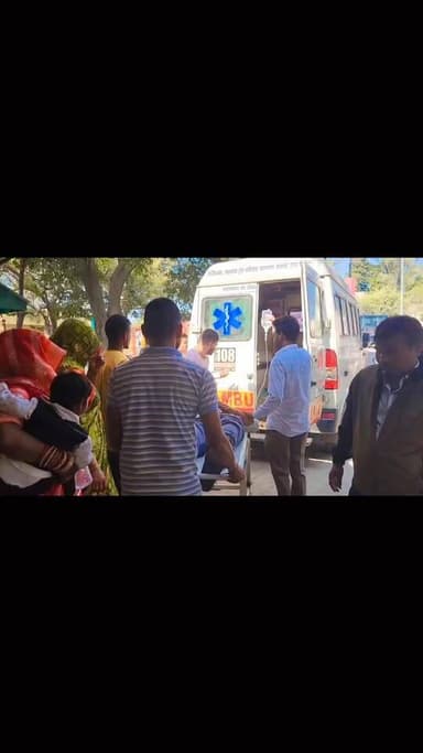 🚨 तेज रफ्तार ऑटो-बाइक की टक्कर में दो घायल, सैफई रेफर
📍 जसवंतनगर:कृष्णा टॉकीज के सामने सड़क पर ऑटो और बाइक की टक्कर में द...