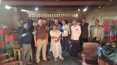 मिर्ज़ापुर: खाद्य सुरक्षा एवं औषधि विभाग ने पुतलीघर के पास पेठा कंपनी पर छापा मारा, 1160 किलो पेठा जप्त किया