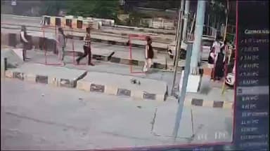 मिर्ज़ापुर: विंध्याचल थाना क्षेत्र के गोपालपुर टोल प्लाजा पर बैरियर तोड़कर वाहनों का काफिला जबरन निकाला, वीडियो हुआ वायरल