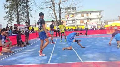 -#घुमारवीं --खेलो इंडिया बिलासपुर व गाहर हंटर के बीच मुकाबला -#देखिए_लाइव...
-#Bright_News #kabaddi #match_Ghumarwin #B...