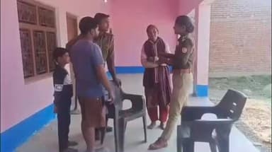 जमुनहा: जोगिया गाँव में बच्चा पकड़ने की अफवाह पर ग्रामीणों ने महिला को पकड़ा, मानसिक कमजोरी के कारण पुलिस ने छोड़ा