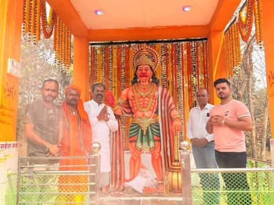 ଅନୁଗୋଳ: କରଡ଼ା ଗାଡିଆ ଗ୍ରାମରେ ହନୁମାନ ମନ୍ଦିର ପ୍ରତିଷ୍ଠା ଉତ୍ସବରେ ଯୋଗ ଦେଲେ ଛେଣ୍ଡିପଦା ବିଧାୟକ