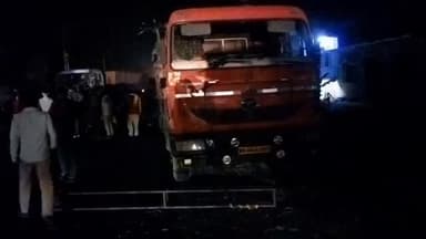 गोपालगंज - थाने के चनावे के समीप दर्दनाक दुर्घटना, बाइक सवार की मौ/त
#gopalganj #news #newsupdate #bigupdate