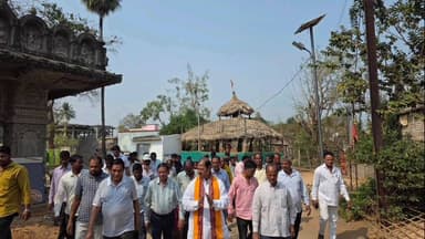 ପାଲଲହଡା: ପାଳଲହଡାରେ ମା କୁଣ୍ଢେଇବିରାଙ୍କ ଦର୍ଶନ କଲେ ବିଧାୟକ ଅଶୋକ ମହାନ୍ତି