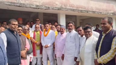 जदयू प्रखंड अध्यक्ष के रूप में लव कुमार सिंह की ताजपोशी, विधायक प्रमोद सिंह की मौजूदगी में संपन्न हुआ चुनाव
#Madanpur #...