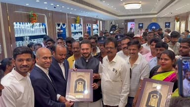 ପାରଳାଖେମୁଣ୍ଡି: ଜିଏନଭି ଜୁଏଲାରୀ ଦୋକାନର ଶୁଭ ଉଦଘାଟନ କଲେ ପାରଳା ବିଧାୟକ