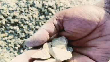 एमपी में यहां डस्ट से बन रहा अस्पताल! लाखों की लागत पर भ्रष्टाचार की इमारत खड़ी करने का आरोप
#घटिया_निर्माण
#उप_स्वास्थ्...