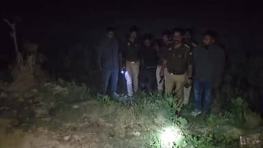 बांसडीह पुलिस व एसओजी की संयुक्त कार्रवाई, 25 हजार का इनामिया गो तस्कर मुठभेड़ में गिरफ्तार #CrimeNews #police #sp #Arre...