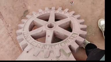 दौसा: सोमनाथ सर्किल पर मचा बवाल, रोटरी इंटरनेशनल ने तोड़े लोगों के डमरू त्रिशूल, पुनः लगाया गया सोमनाथ सर्किल का बोर्ड