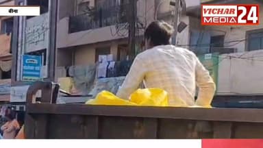 जब चौराहा पर पलटी भूसे से भरी ट्रॉली, बाल-बाल बचे लोग #bina #binanews #khurainews #khurai #BHUSA #tractor #palta #hadsa