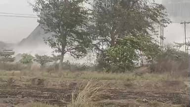 ग्राम धोबनीपाली,थाना डभरा अंतर्गत (आर के एम पावरजेन प्राइवेट लिमिटेड कम्पनी) के अवैध रूप से राखड़ खाली किया गया है