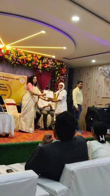 *परिवार नियोजन में उत्कृष्ट कार्य हेतु सम्मान*
आज दिनांक 23 फरवरी, 2026 को क्षेत्रीय अपर निदेशक, स्वास्थ्य सेवाएँ, मगध ...