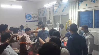 शेखपुरा: शेखपुरा में स्कॉर्पियो दुर्घटना: 12 छात्र घायल, 17 वर्षीय छात्र की मौत