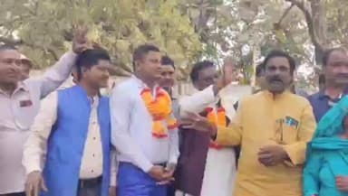 गौनहा: बिक्रमा चौधरी चौथी बार गौनाहा प्रखंड के जदयू प्रखंड अध्यक्ष निर्विरोध निर्वाचित