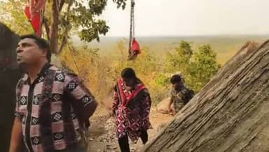 ଚୁଡାଖାଇ ଯାତ୍ରା ଡ଼ଙ୍ଗର ପରିଦର୍ଶନ କଲେ ବୌଦ୍ଧ ଜିଲ୍ଲାପାଳ ବିଭୁତି ଭୂଷଣ ନାୟକ #viralrelschallenge #nonfowlers #jatradangar #fbphoto...