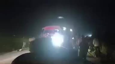 नीमच नगर: कुकडेश्वर-मनासा मार्ग पर भीषण सड़क हादसे में दो लोग गंभीर रूप से घायल