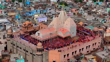 Kon kon aa raha hai iss bar Barsana 🦚
#holi #braj #barsana #nandgaon #vrindavan