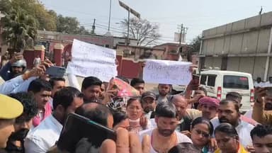 #यादव जी की लव स्टोरी की पिक्चर का गाजीपुर विरोध प्रदर्शन स्वाभिमान संगठन के लोगों का विरोध प्रदर्शन