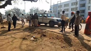 MP के मऊगंज में प्रदर्शन से पहले बवाल, हाईवोल्टेज ड्रामा के बीच समाजसेवी मुद्रिका त्रिपाठी को उठा ले गई पुलिस,,
#viratva...