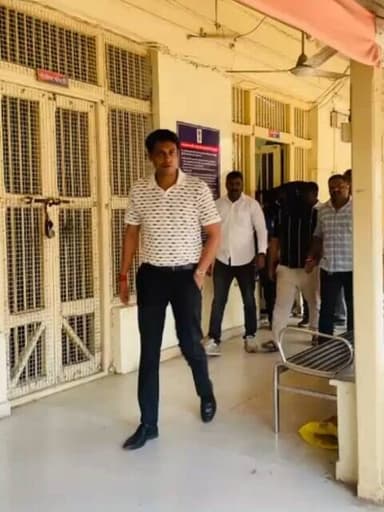 बनावट कॉल सेंटर चालवून परदेशी नागरिकांची फसवणूक करणारी टोळी पालघर पोलीसांकडून जेरबंद.
#FakeCallCenter
#CrimeDetection