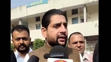 ਜਲੰਧਰ 1: ਡੀਸੀ ਅਤੇ ਮੇਅਰ ਨੂੰ ਭਾਗੋ ਨਗਰ ਦੇ ਕੇਂਦਰ ਸਰਕਾਰ ਦੀ ਜਮੀਨ ਤੇ ਕਬਜ਼ੇ ਨੂੰ ਲੈ ਕੇ ਸਾਬਕਾ ਵਿਧਾਇਕ ਸ਼ੀਤਲ ਅੰਗੂਰਾਲ ਨੇ ਦਿੱਤੀ ਸ਼ਿਕਾਇਤ