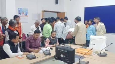 कोयलारी सरपंच दुर्गी बाई बैगा ने कलेक्टर से लगाई गुहार, सचिव–रोजगार सहायक पर विकास कार्य रोकने का आरोप
#स्वराजexpresssmb...