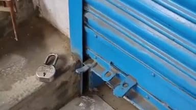 बस्ती: पाकड़डाड चौराहा पर मोबाइल शॉप में 20 लाख की चोरी, चोर दुकान में लगा सीसीटीवी डीवीआर भी ले गए