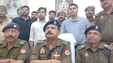 आर्मी जवान के घर डकैती के 6 आरोपी पकड़े
#उरई
उरई ।कोतवाली क्षेत्र में आर्मी जवान के घर हुई डकैती की वारदात का पुलिस न...