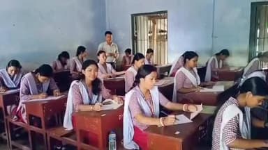 সাব্রুম: সাব্রুম দ্বাদশ শ্রেনী বিদ্যালয়ে মধ্য শিক্ষা পর্যদ পরিচালিত উচ্চ মাধ্যমিকের পরিক্ষা শুরু হয়েছে