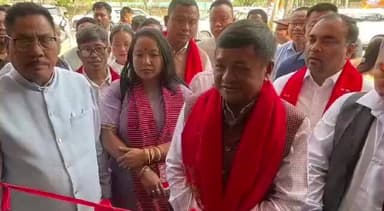 ডিফু: কাৰ্বি আংলঙৰ মাঞ্জাত থকা ১১০ ডিফু এছ টি এল এ চিৰ অসম বিধানসভাৰ নিৰ্বাচন পৰিচালনা সমিতিৰ কাৰ্যালয় শুভ উদ্বোধন কৰে CEM য়ে