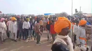 धार: धार के सुल्तानपुर में भगोरिया पर्व की धूम, मादल की थाप पर आदिवासी थिरके, हाट में उमड़ी भीड़