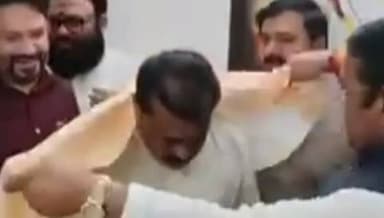 पनवेल: खासदार श्रीरंग बारणे यांनी नवनिर्वाचित महापौर नितीन पाटील यांना पुढील कार्यासाठी दिल्या शुभेच्छा