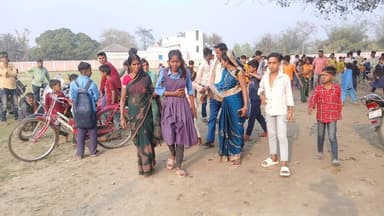 🛑 फाइलेरिया की दवा से 27 बच्चे बेहोश, स्कूल में मचा हड़कंप
#BettiahNews #Bairia #BreakingNews #SchoolNews #FilariaMedic...