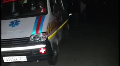 ডিফু: বকলীয়াঘাট ৰজাপথাৰত লোমহৰ্ষক হত্যাকাণ্ড,শিলেৰে মৰিয়াই এগৰাকী মহিলাক হত্যা,আৰক্ষীয়ে উদ্ধাৰ কৰে মৃতদেহটো