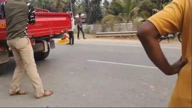 লংথরাই ভ্যালি: মনু-ছৈলেংটা সড়কে বেপরোয়া বাইকের ধাক্কায় গুরুতর আহত মহিলা,