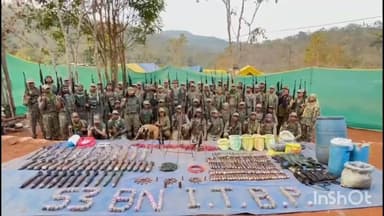 नारायणपुर: नारायणपुर पुलिस की बड़ी उपलब्धि, 53वीं बटालियन आईटीबीपी के जवानों ने नक्सली डम्प किया बरामद