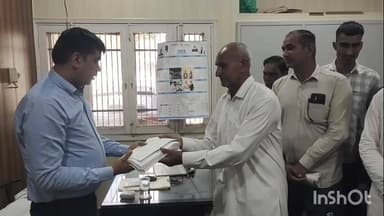 बापौली: भूतपूर्व सैनिक ने बेटे की मौत की सीबीआई जांच के लिए राष्ट्रपति और प्रधानमंत्री के नाम तहसीलदार को ज्ञापन दिया