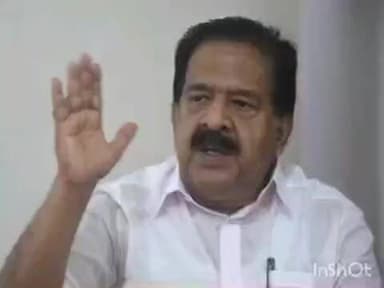 കാർത്തികപ്പള്ളി: ആരോഗ്യ മന്ത്രിയ്ക്ക് ആക്രമണം ഏറ്റെന്ന വാർത്ത ഡാറ്റാ മോഷണം മായ്ക്കാനാണെന്ന് രമേശ് ചെന്നിത്തല