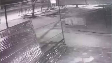 कानपुर सागर राष्ट्रीय राजमार्ग पर वीभत्स सड़क हादसा।तेज रफ्तार पिकअप वैन ने आधा दर्जन श्रमिक महिलाओं को रौंदा,तीन की मौत