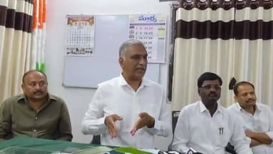 సిద్దిపేట అర్బన్: బీఆర్ఎస్ హయాంలో రిజిస్ట్రేషన్ అయిన వారం రోజులకే పాస్ బుక్ వచ్చేది: మాజీ మంత్రి, ఎమ్మెల్యే హరీష్ రావు