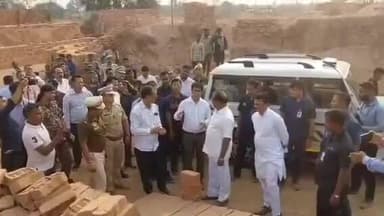 সাব্রুম: সাতচাঁদ সুরবালা ব্রিকস ইন্ডাস্ট্রি পরিদর্শন করেন রাজ্যের রাজ্যপাল সহ এক প্রতিনিধি দল