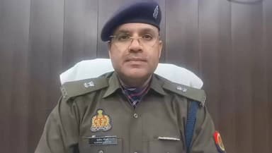 #HardoiPolice
थाना सांडी क्षेत्रान्तर्गत आतिशबाजी विस्फोट होने से 02 महिलाओं के घायल होने के संबंध में अपर पुलिस अधीक्ष...