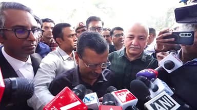 शाहदरा: शराब घोटाला: अरविंद केजरीवाल और मनीष सिसोदिया बरी, फैसले के बाद केजरीवाल भावुक हुए